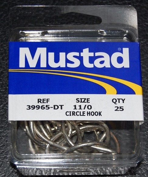 25 Mustad 39965DT Duratin Size 11/0 Circle Hooks 2X Large Ring 39965DT-110