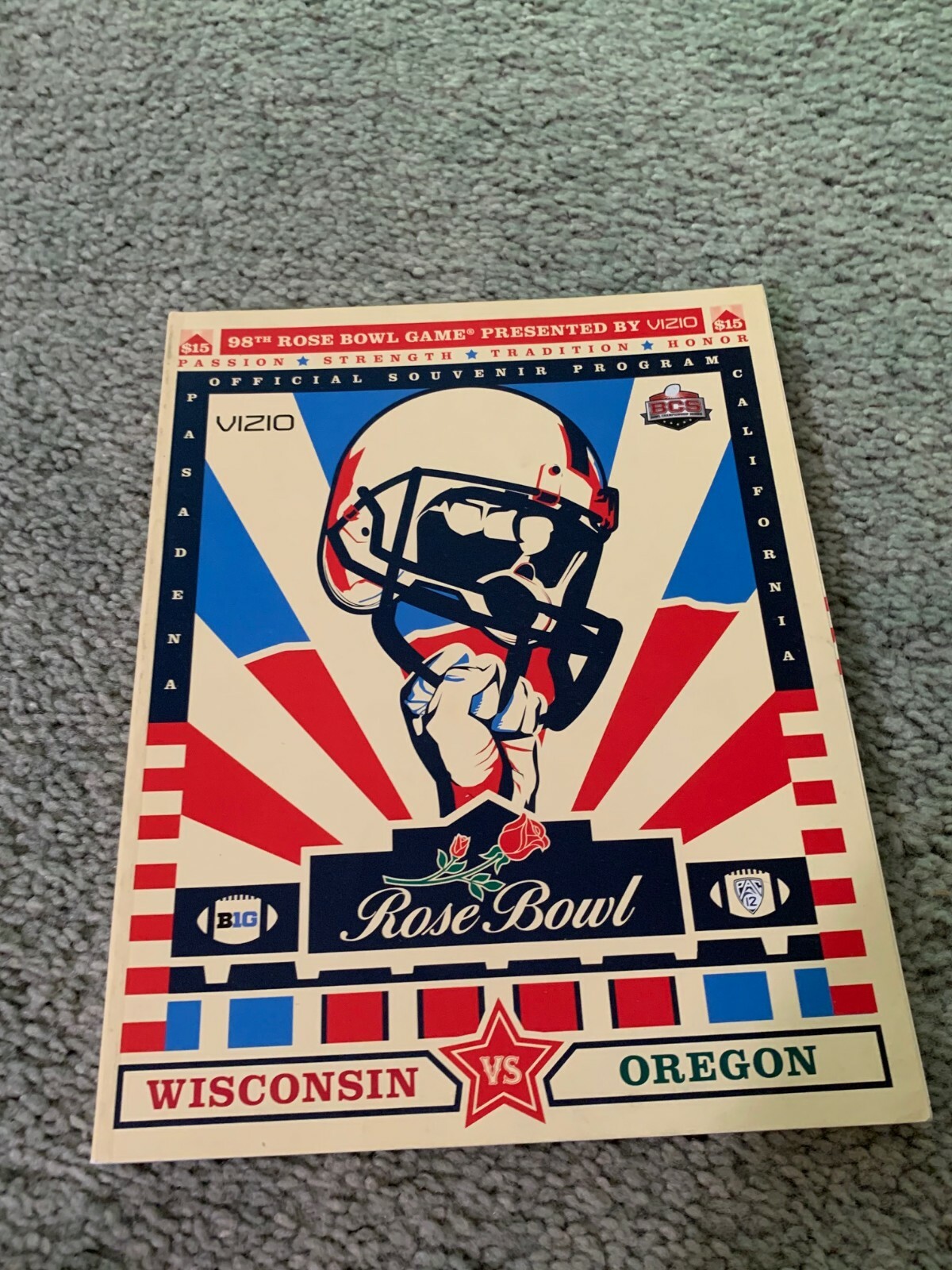 2012 Rose Bowl Program Wisconsin Badgers v Oregon Ducks 1/2