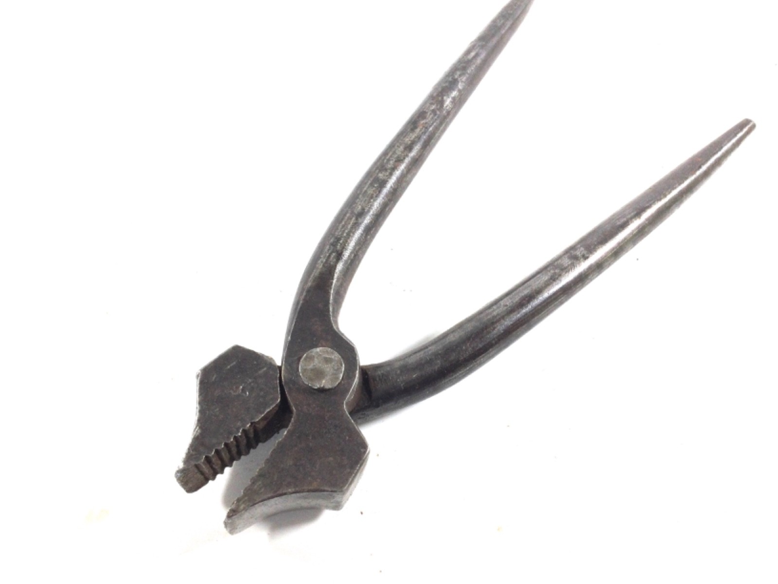 early steel pliers