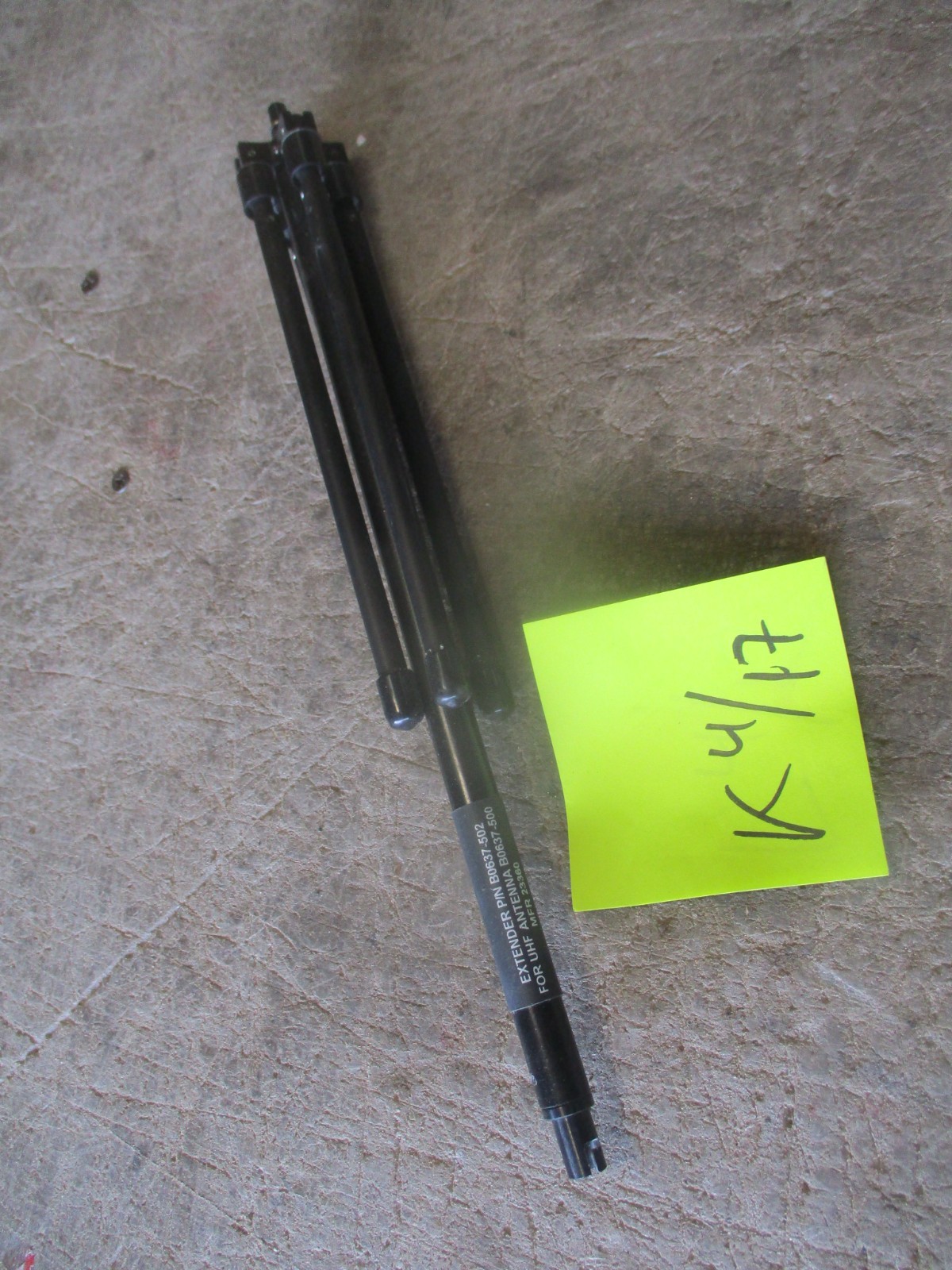 Used Antenna Extender for UHF Antenna B0637-500, Military SATCOM Antenna Part