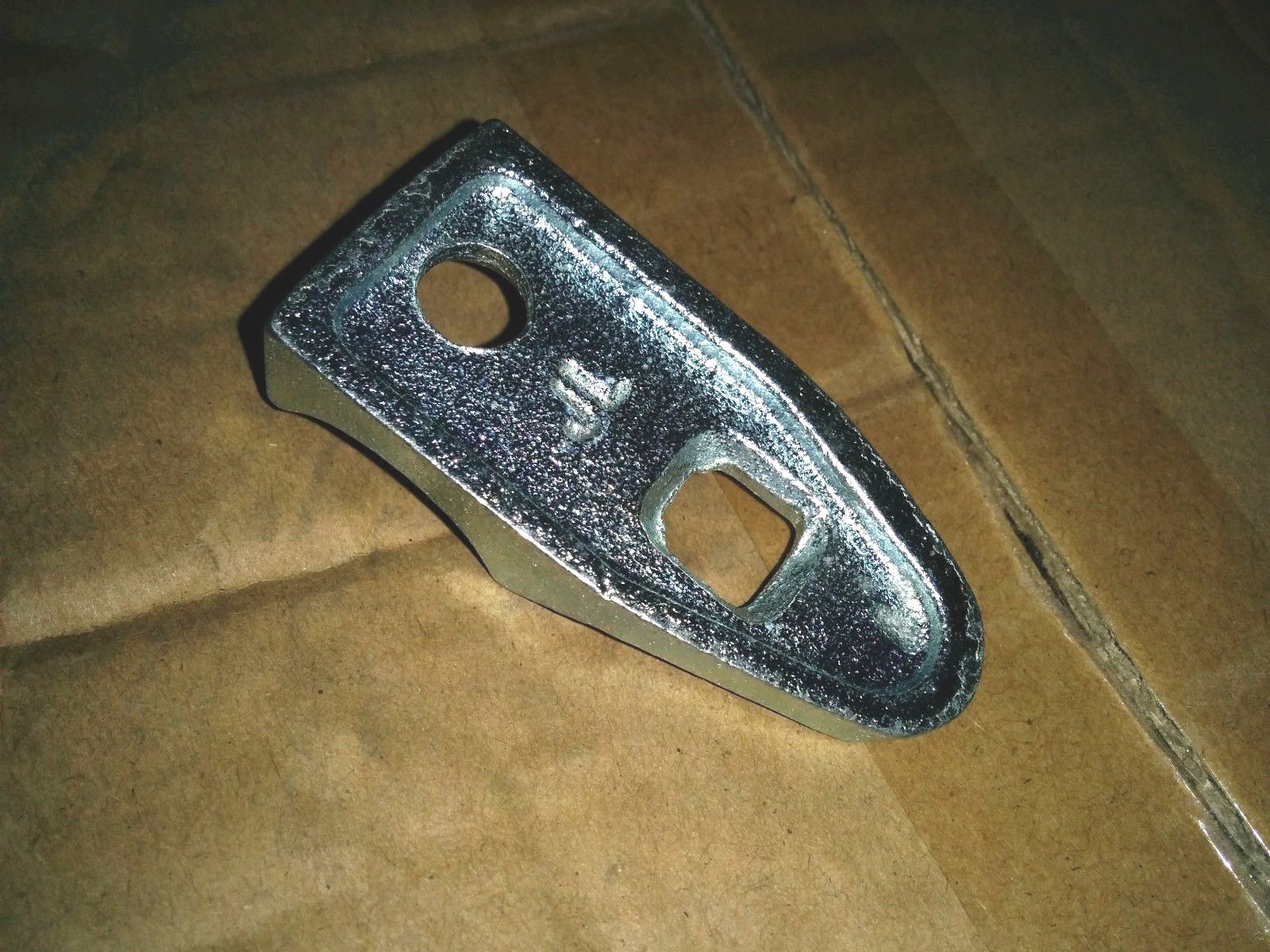 (25 pc) Malleable Iron Clamp Back Strap 1/2" Rigid Conduit Spacer