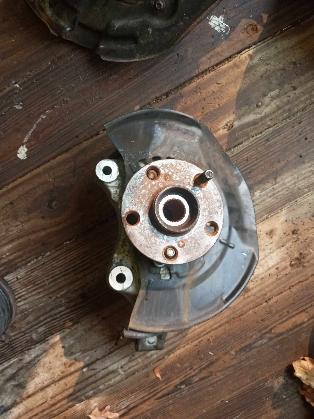 2011 TOYOTA PRIUS Spindle Knuckle Front Right Passenger 263K OEM