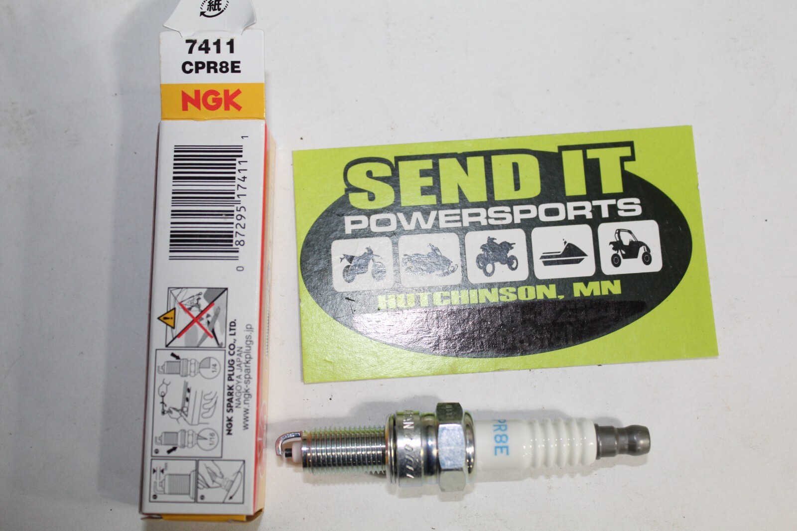 DSP NGK - 7411 - Spark Plugs, CPR8E