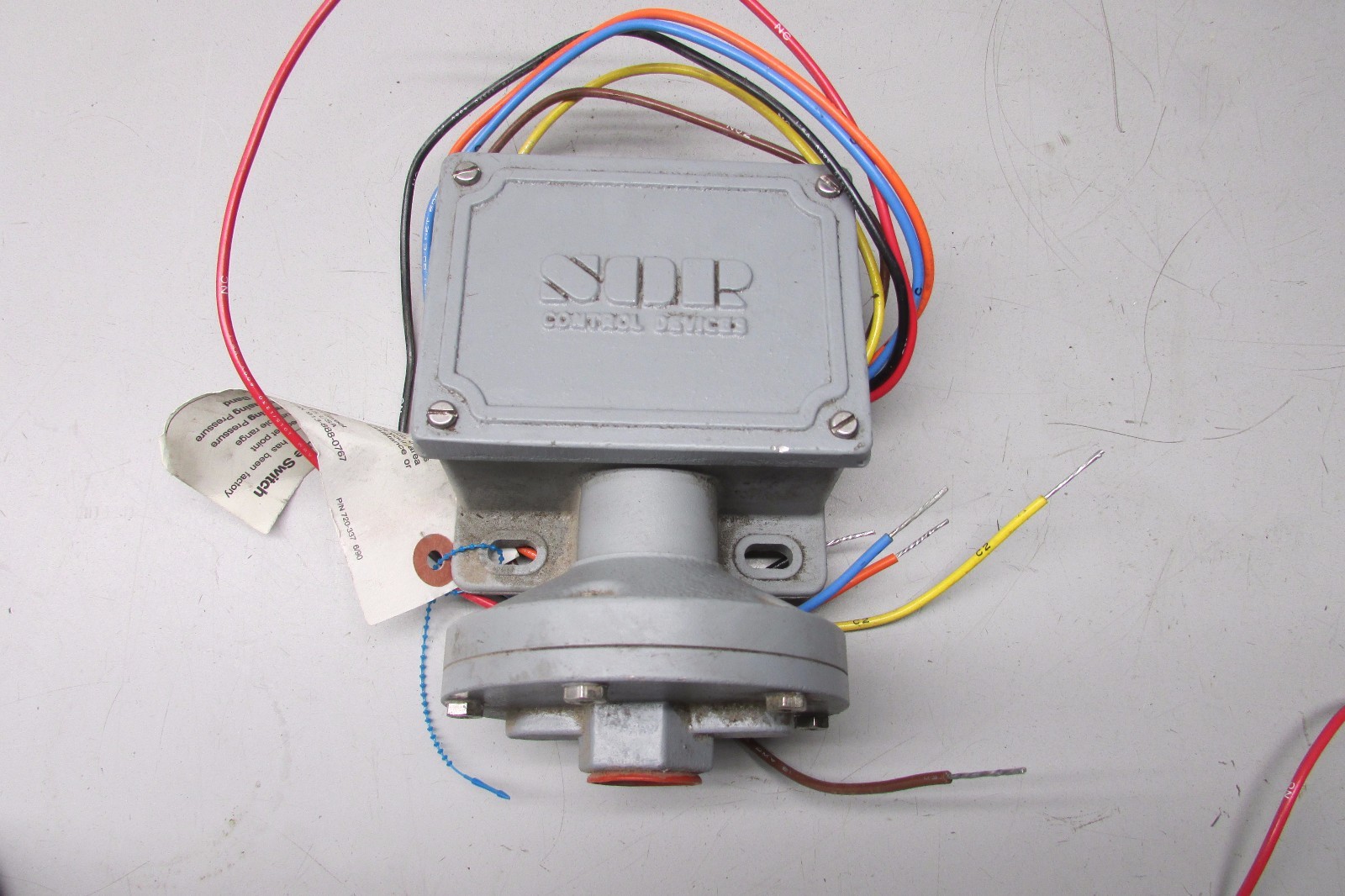 SOR Control Devices 12N4-KK5-M2-B2A Pressure Switch .75 - 12psi.