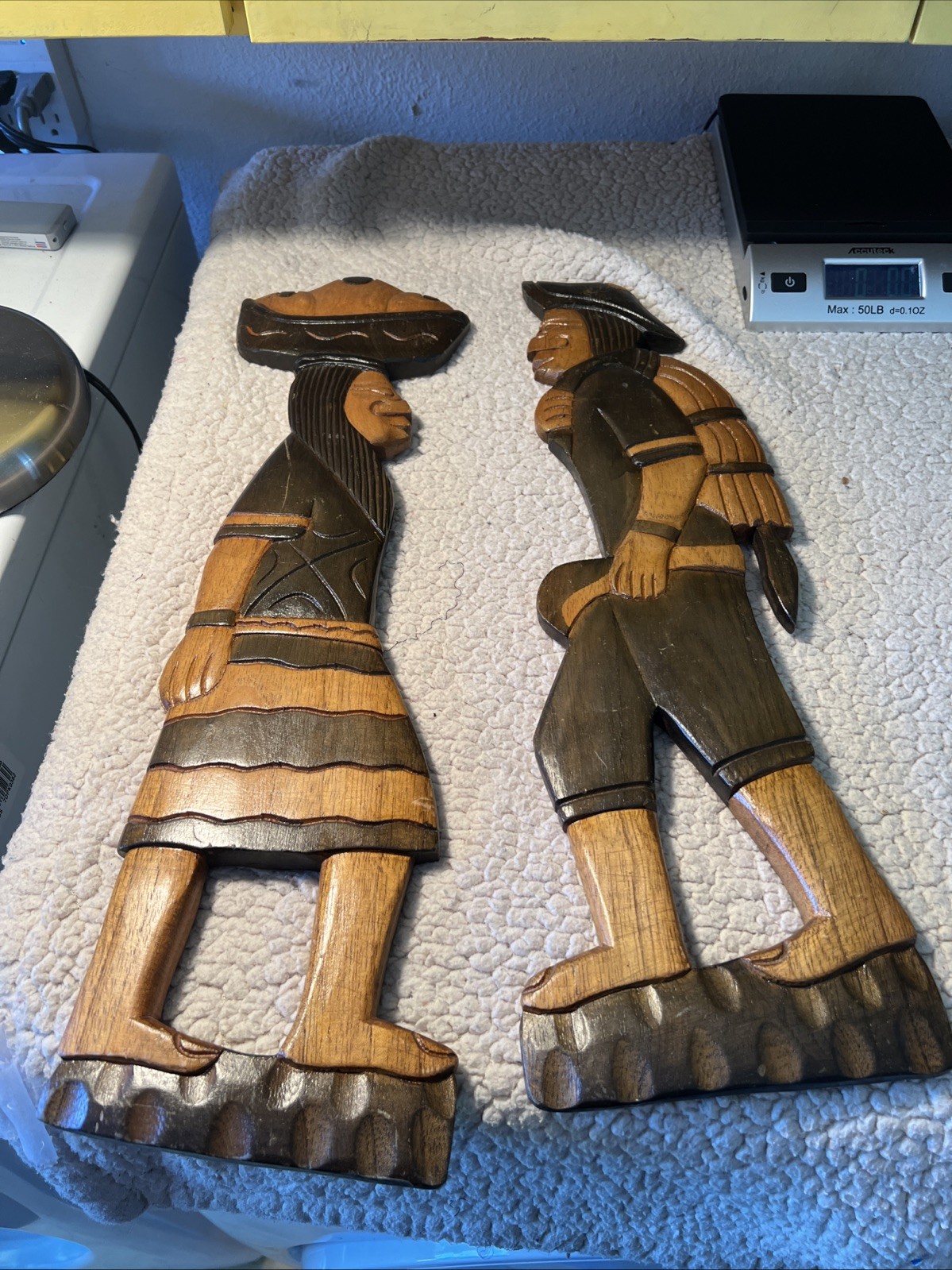 VTG  Andean Hand-Carved Wooden Wall Plaques – Peruvian Folk Art Couple GUC