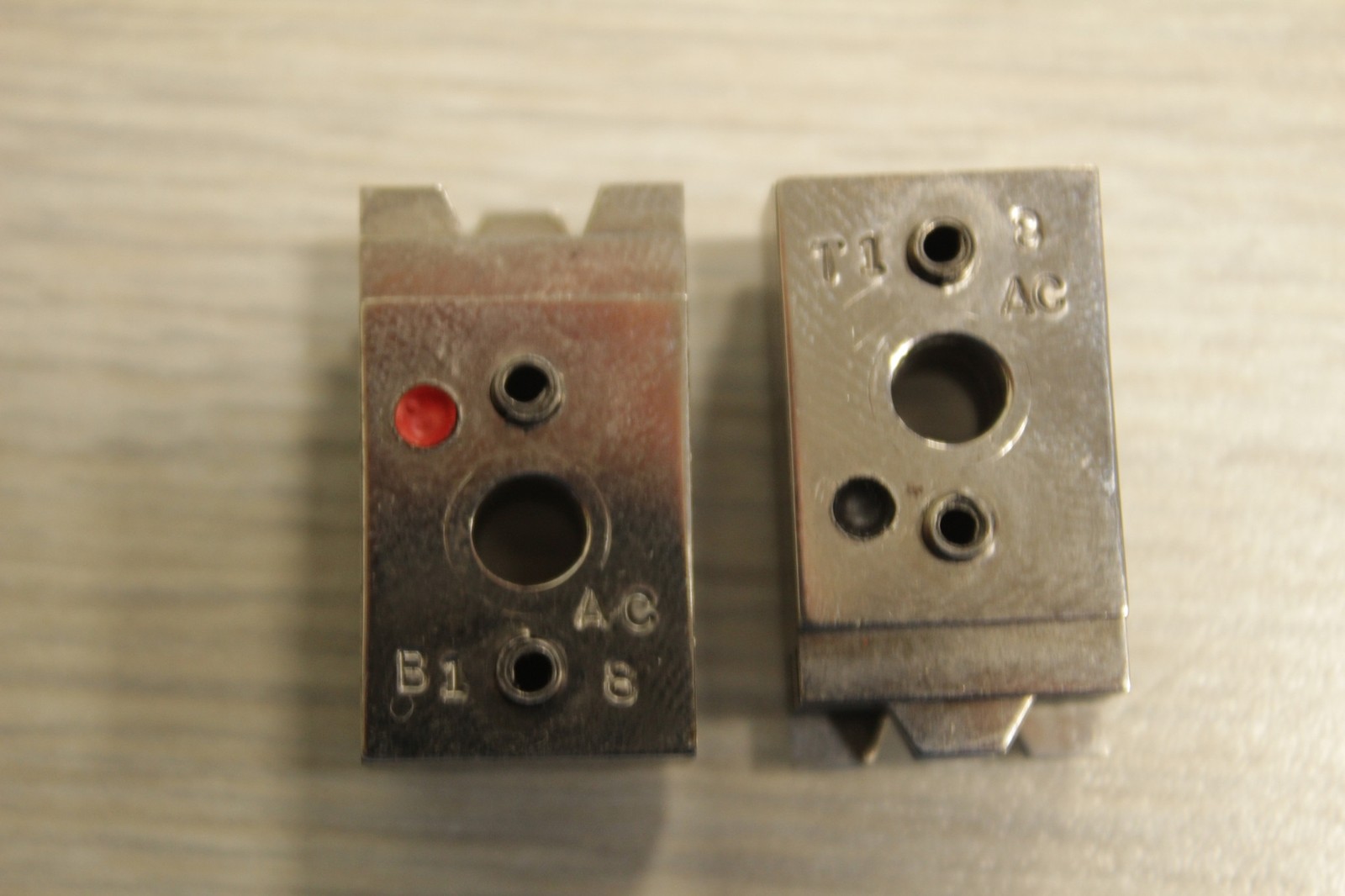 GPD 905-8AC Spread .200-.250 with Lock-in stand off for .030-.040 wire