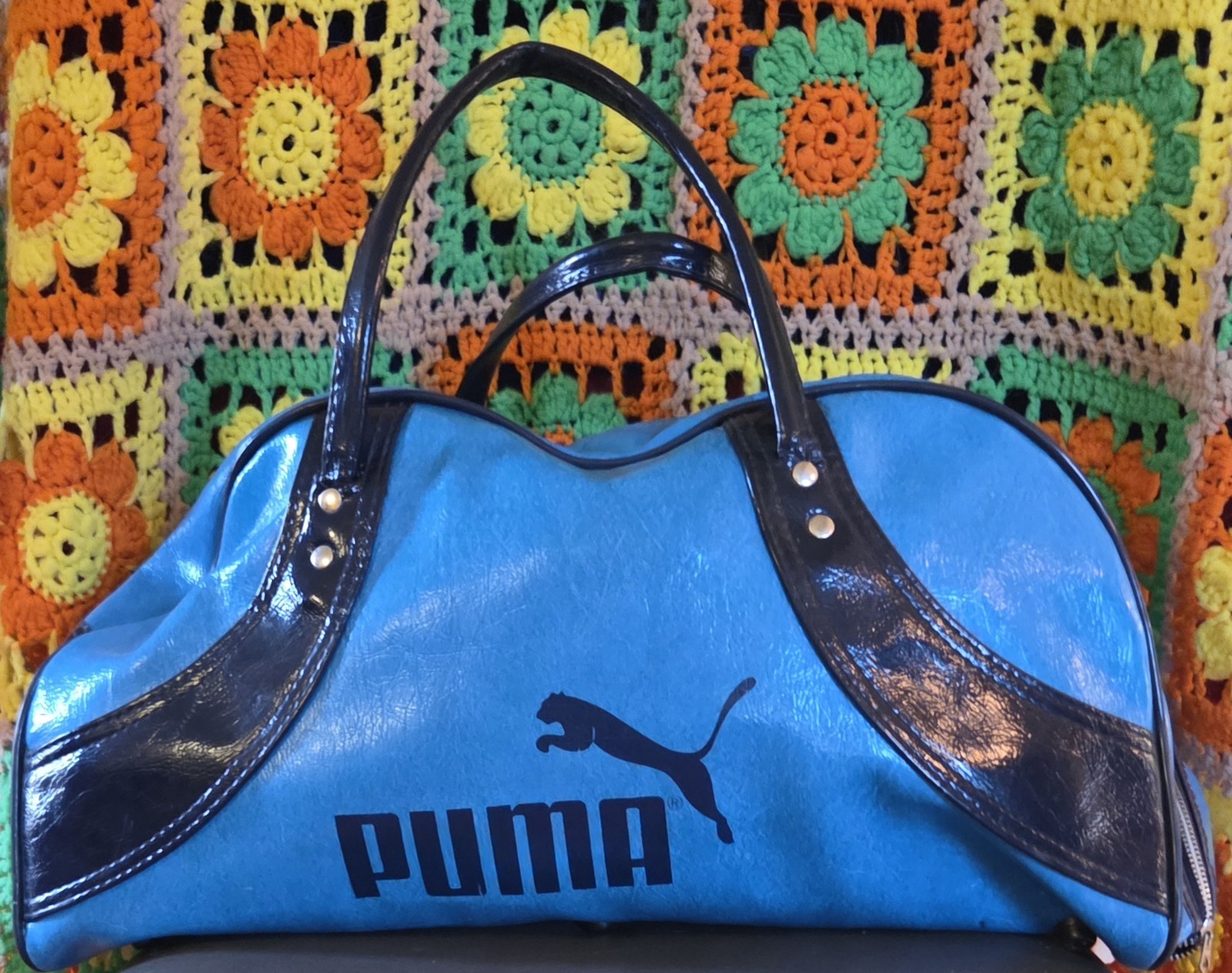 Vintage Rare Original PUMA Electric Blue Sports Gym Bag Eye Popping Large