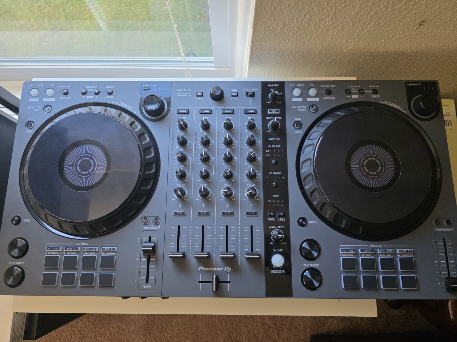Pioneer DJ DDJ-FLX6 4-Channel Digital DJ Controller Black Serato rekordbox USB