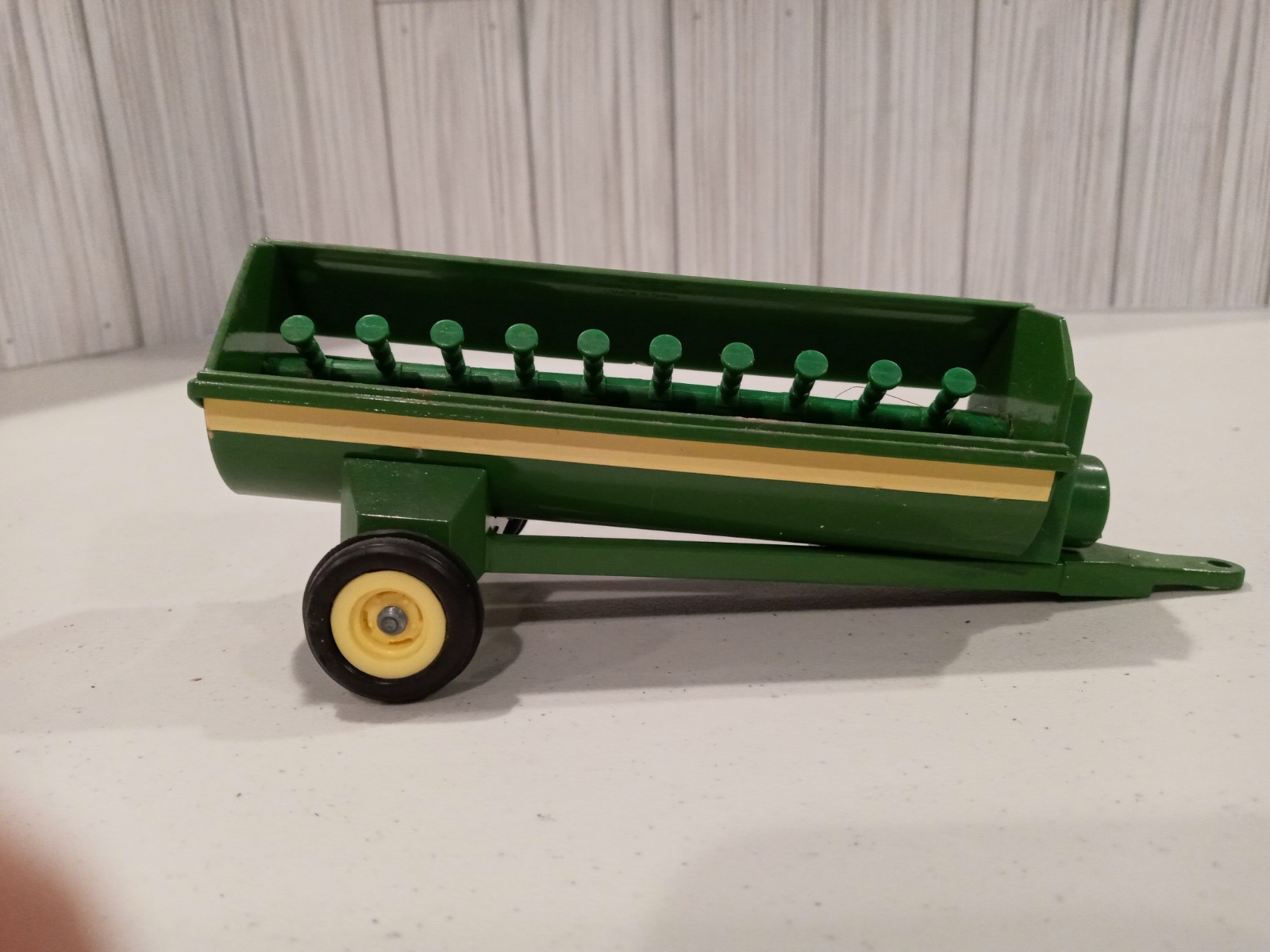 Ertl 1/32 Manure Spreader
