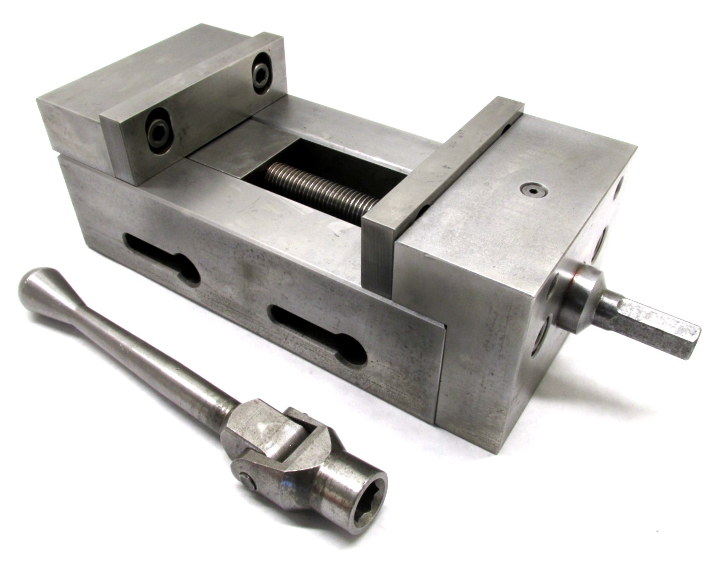 NICE! QUAD-I 6" CNC MILLING MACHINE VISE w/ JAWS & HANDLE - #1606