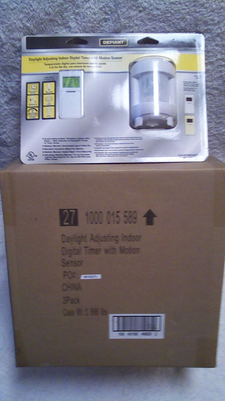 Defiant Daylight Adjusting Indoor Digital Timer w Motion Sensor NEW Case of 3