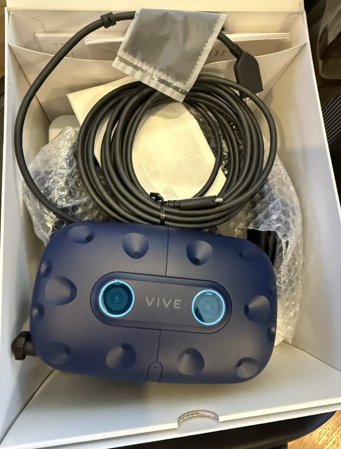 HTC Vive Pro Eye VR Virtual Reality Headset HMD
