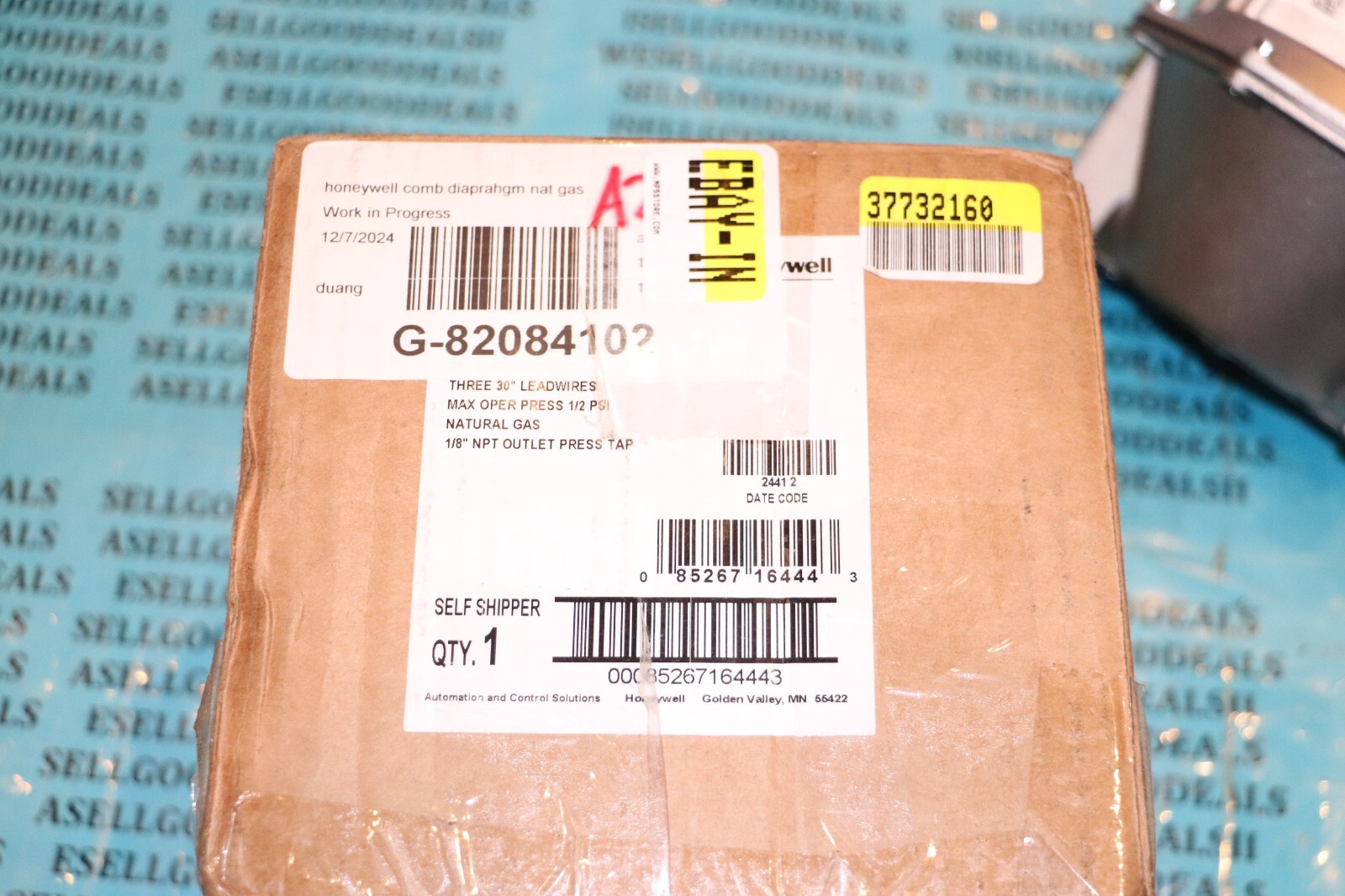Honeywell V8944N1012 Gas Valve 1" New