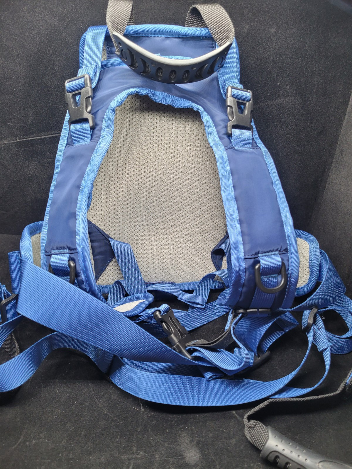 Ski & Snowboard Training Harness for Kids - 2 Guiding Straps to Steer & Control