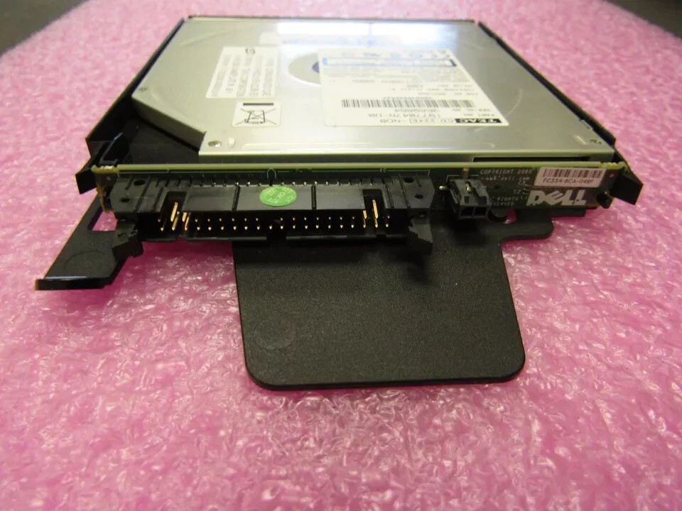 UD458 24X CDROM 12.7MM, TEAC P