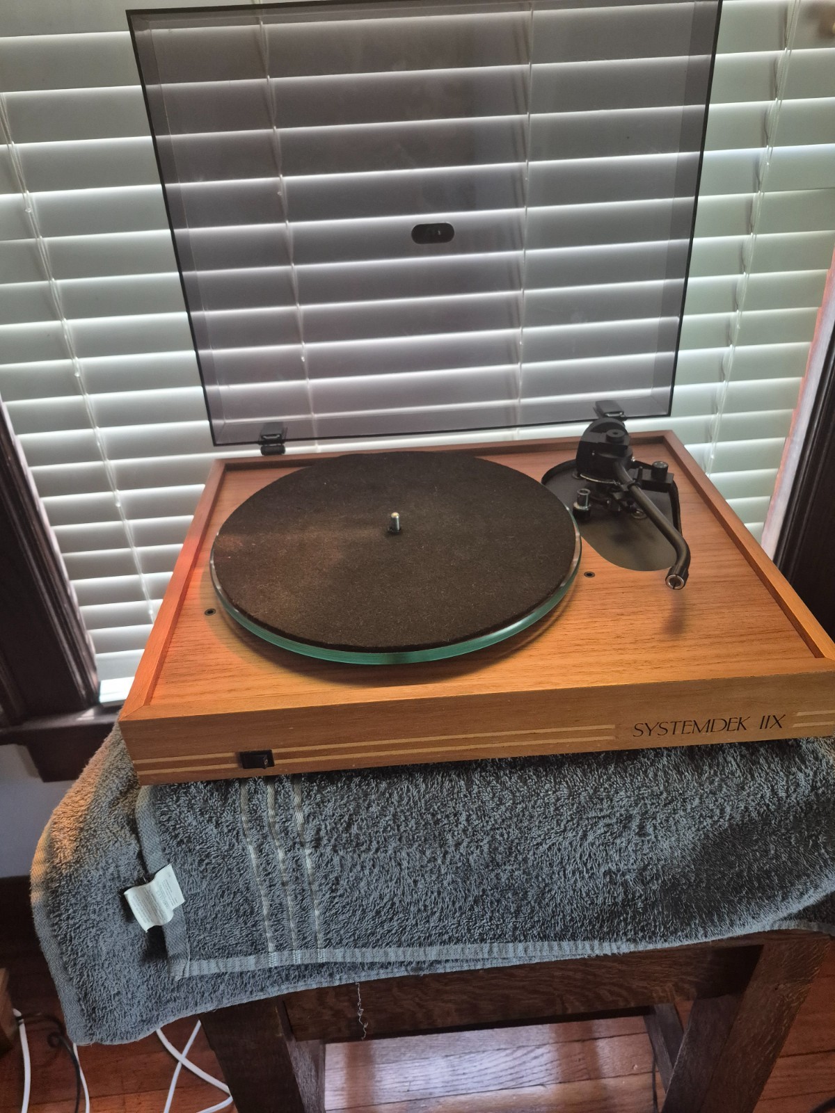 VINTAGE SYSTEMDEK IIX TURNTABLE WITH SUMIKO MMT ARM
