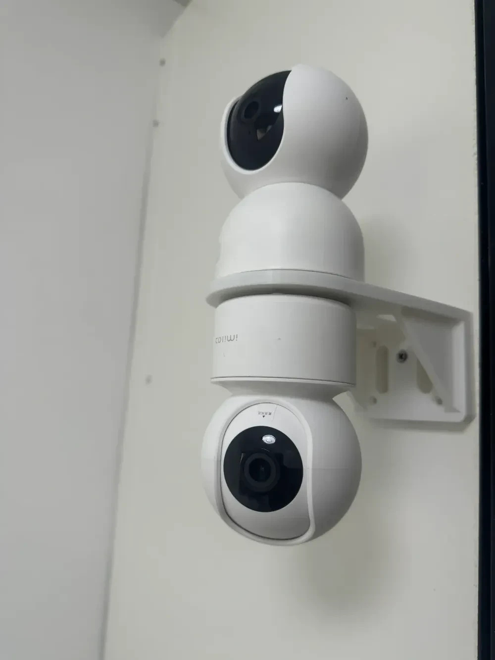 Side Wall Security Camera Mount – Dual Mounting Bracket for Two Cameras (Black)