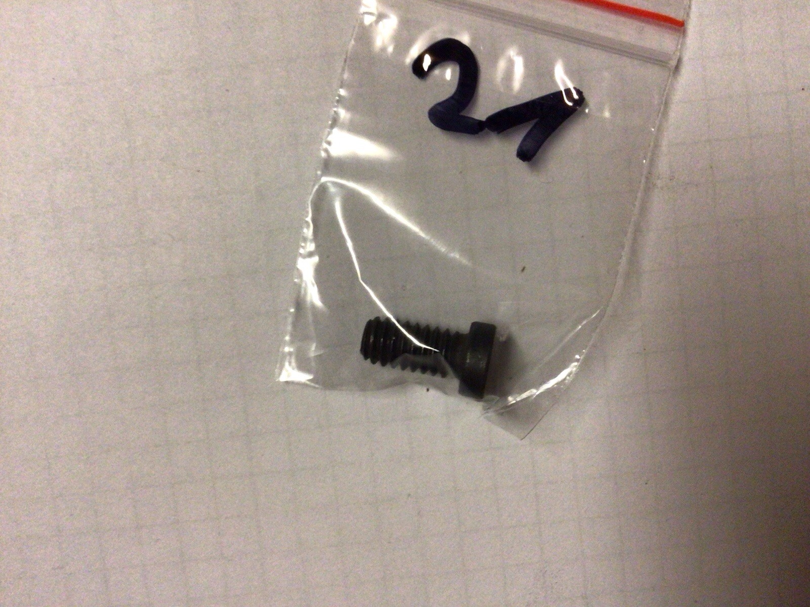 Paintball Automag Minimag Front Bottle Adapter Screw 1/2'' Length 1/8'' Allen Key