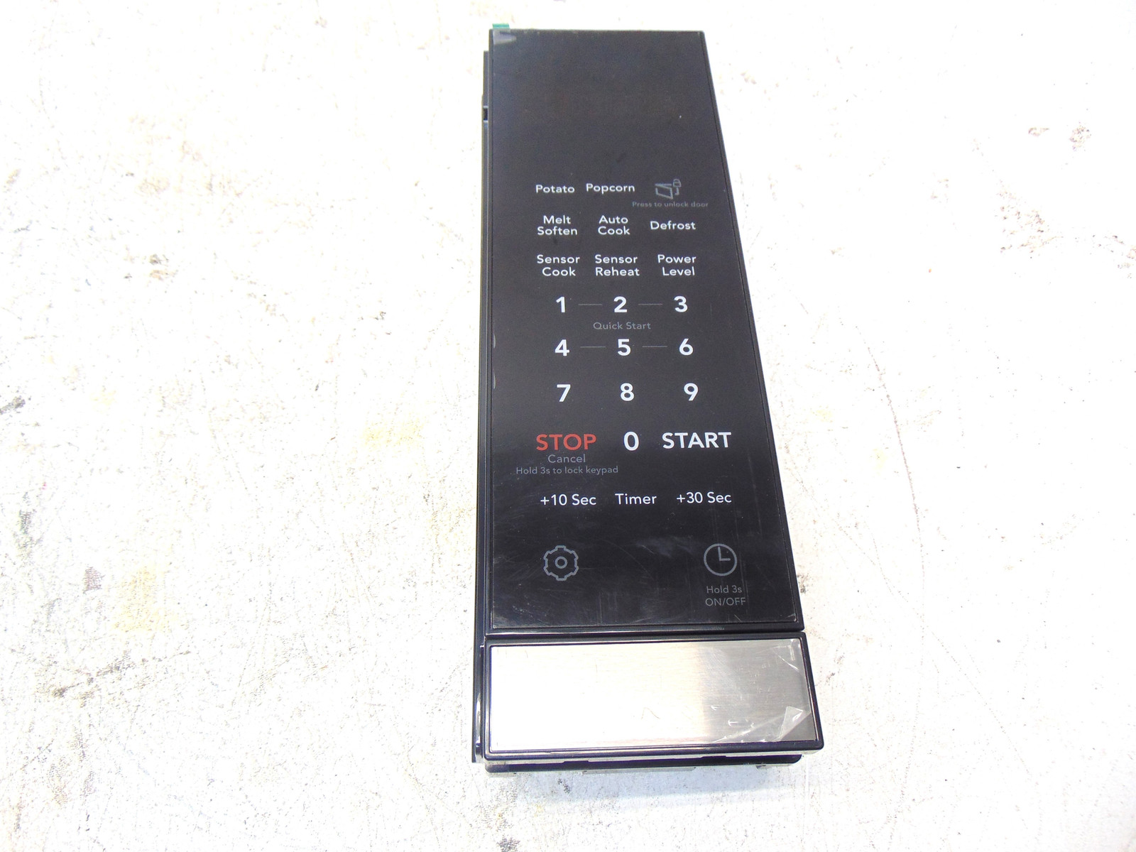 Frigidaire Microwave GMBS3068BFA Control Panel