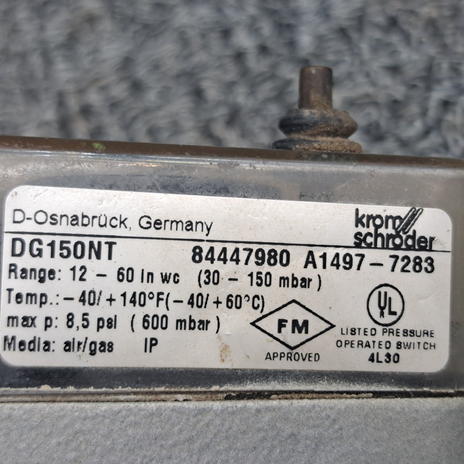 Kromschroder DG150NT Pressure Switch 84447980