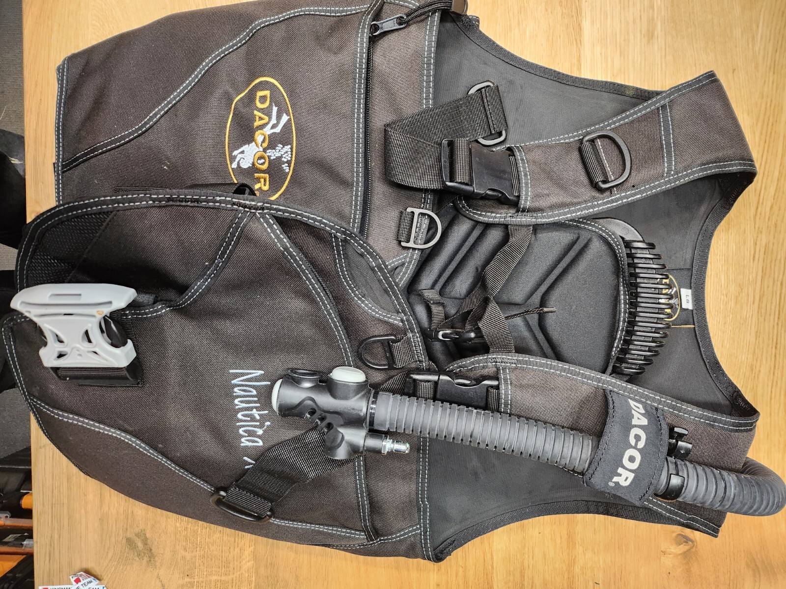 Dacor Scuba BCD L