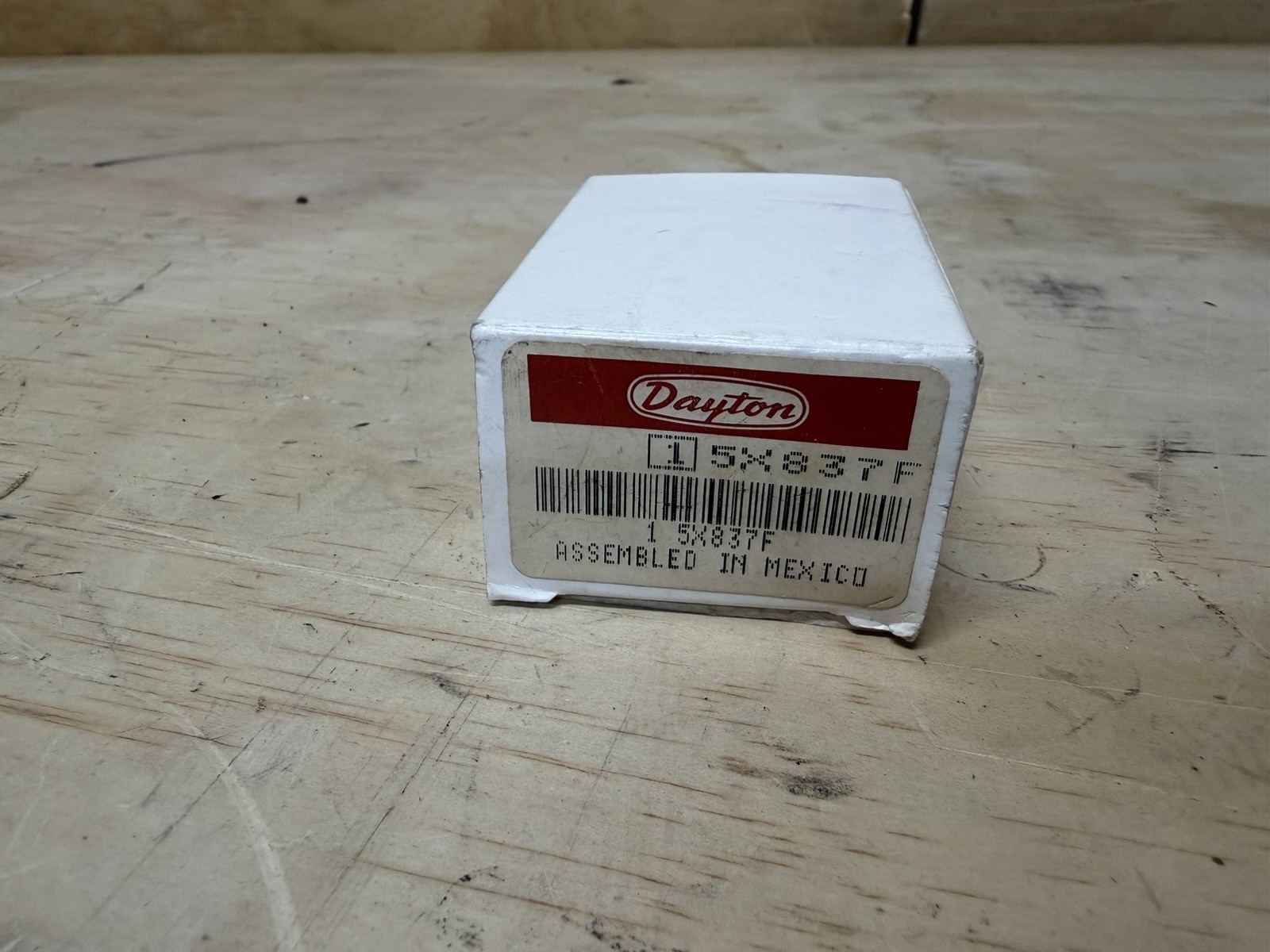 GRAINGER 5X837F / 5X837F (NEW IN BOX)