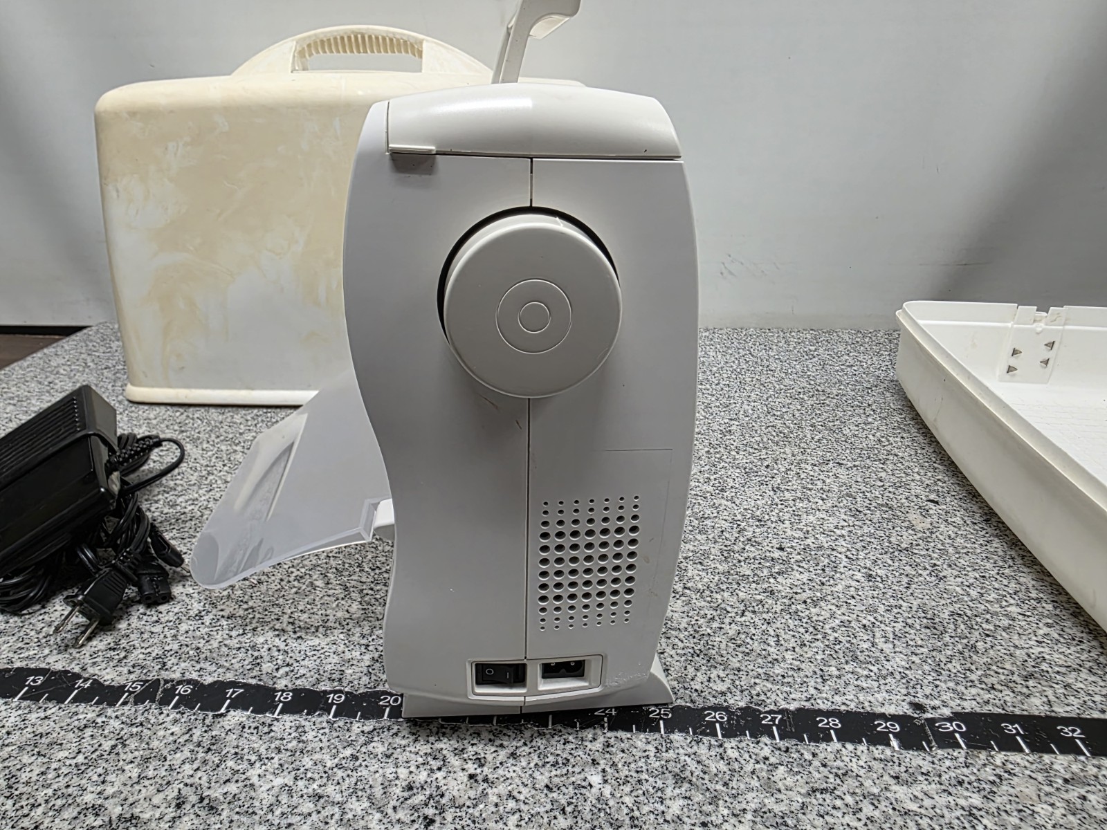Brother CS-8150 Computerized Sewing Machine