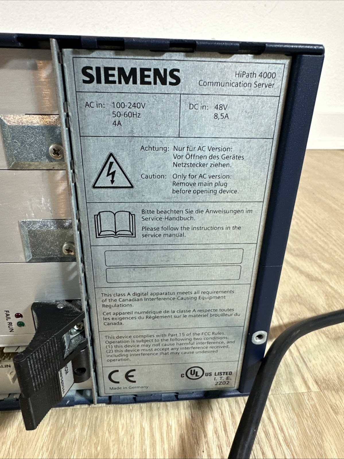 Siemens HIPATH 4000 Communication Server w/ HDTR2 & 080 Boards - Untested