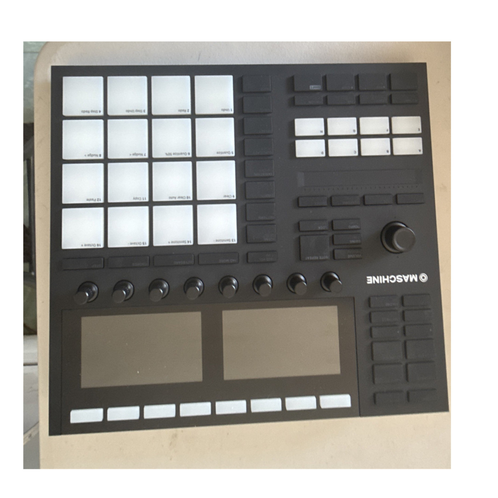 Native Instruments Maschine Studio MIDI Controller with Carrying Case