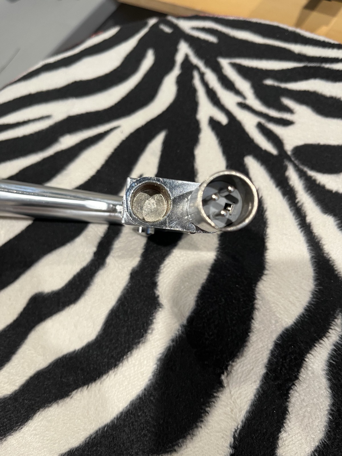 Calrad DM-17 Dynamic Microphone Seemingly Modified WORKING