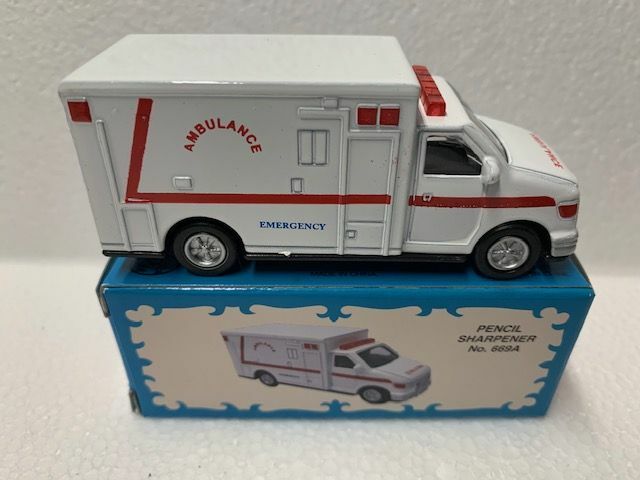 AMBULANCE WHITE DIE CAST METAL COLLECTIBLE PENCIL SHARPENER / BOX NEW