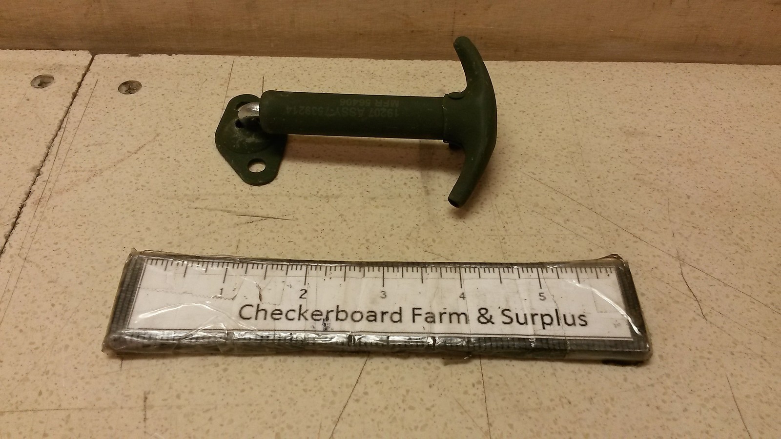 NOS Hood to Windshield Fastener 7539214 936Y2 5340007539214 M35 2.5-Ton 5-T M939