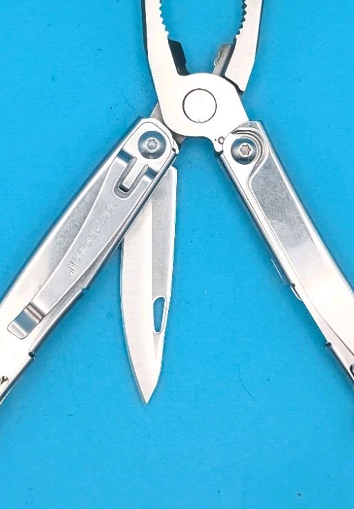 Leatherman Rev 3.8" Multi-Tool, Stainless!