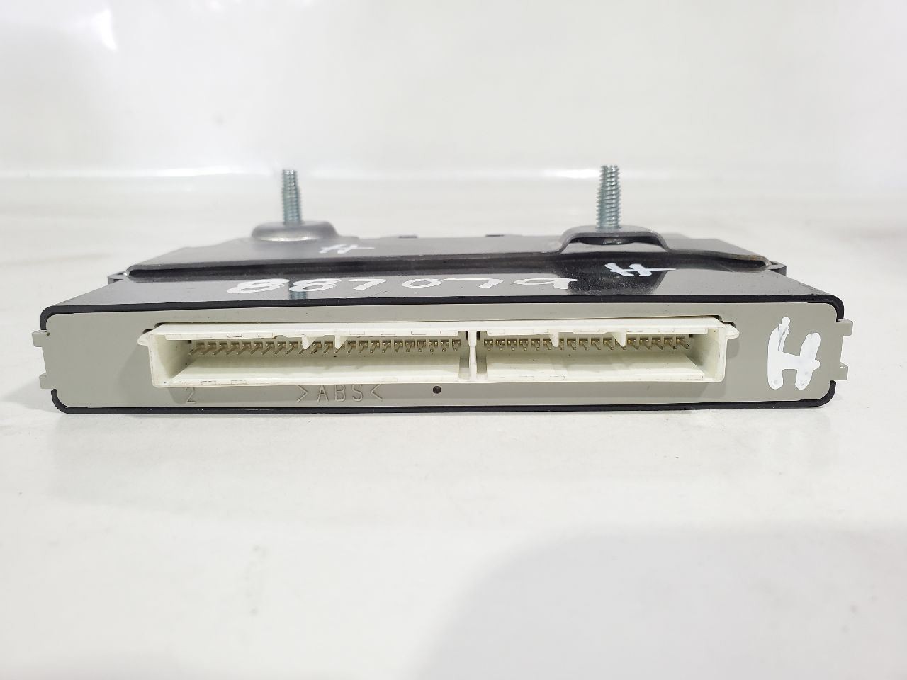 2011 Lexus ES350 OEM 89990-33161 Smart Key Control Module