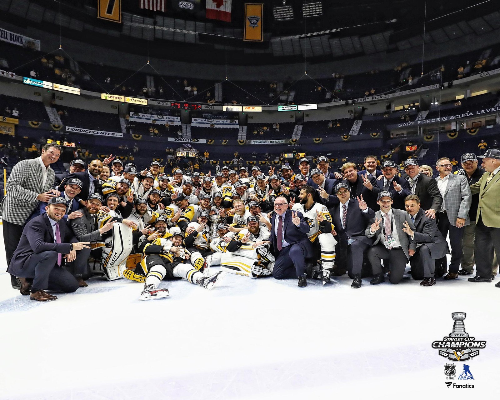 Penguins Unsigned 2017 Stanley Cup Champions Team Celebration Photo
