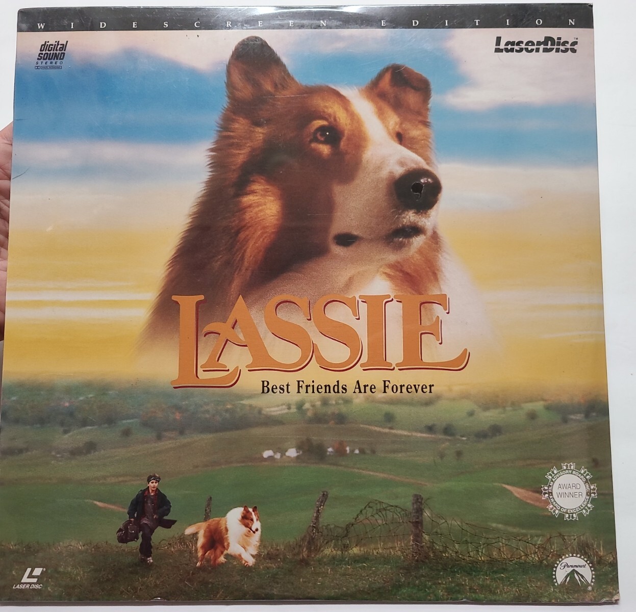 LASSIE NEW Sealed Laserdisc  WIDESCREEN 1994 PG Thomas Guiry Helen Slater NICE!