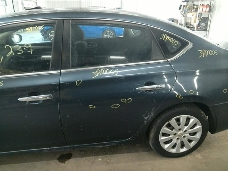 Passenger Right Front Spindle/Knuckle Fits 11-25 LEAF 104441518