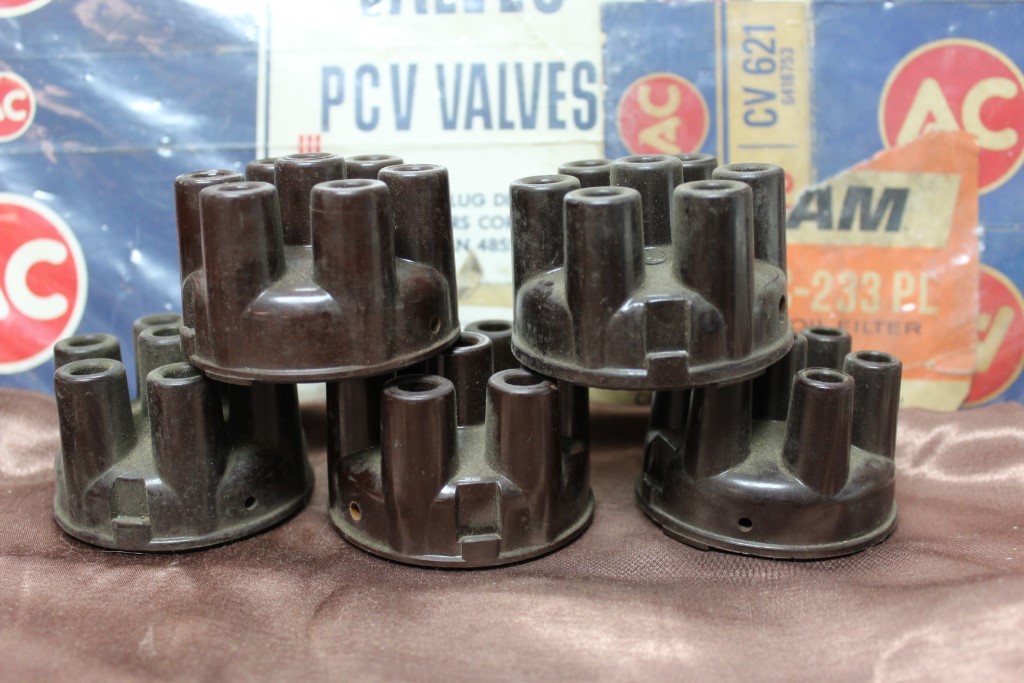 NOS 6 CYLINDER DISTRIBUTOR CAP AL-82  (JS1)
