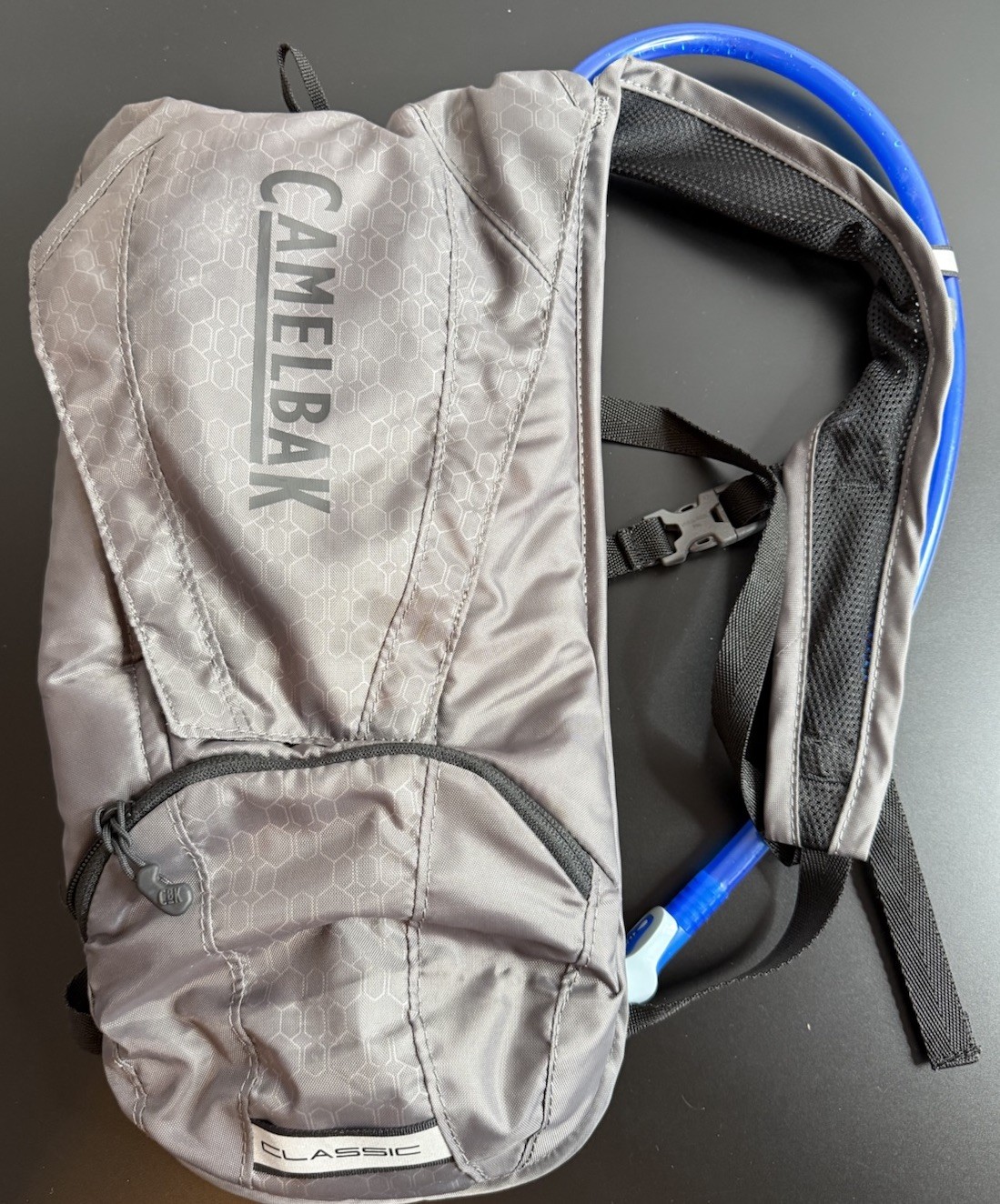 CAMELBAK Gray Classic Hydration Backpack Hiking Outdoor Camping 2.5L Bladder