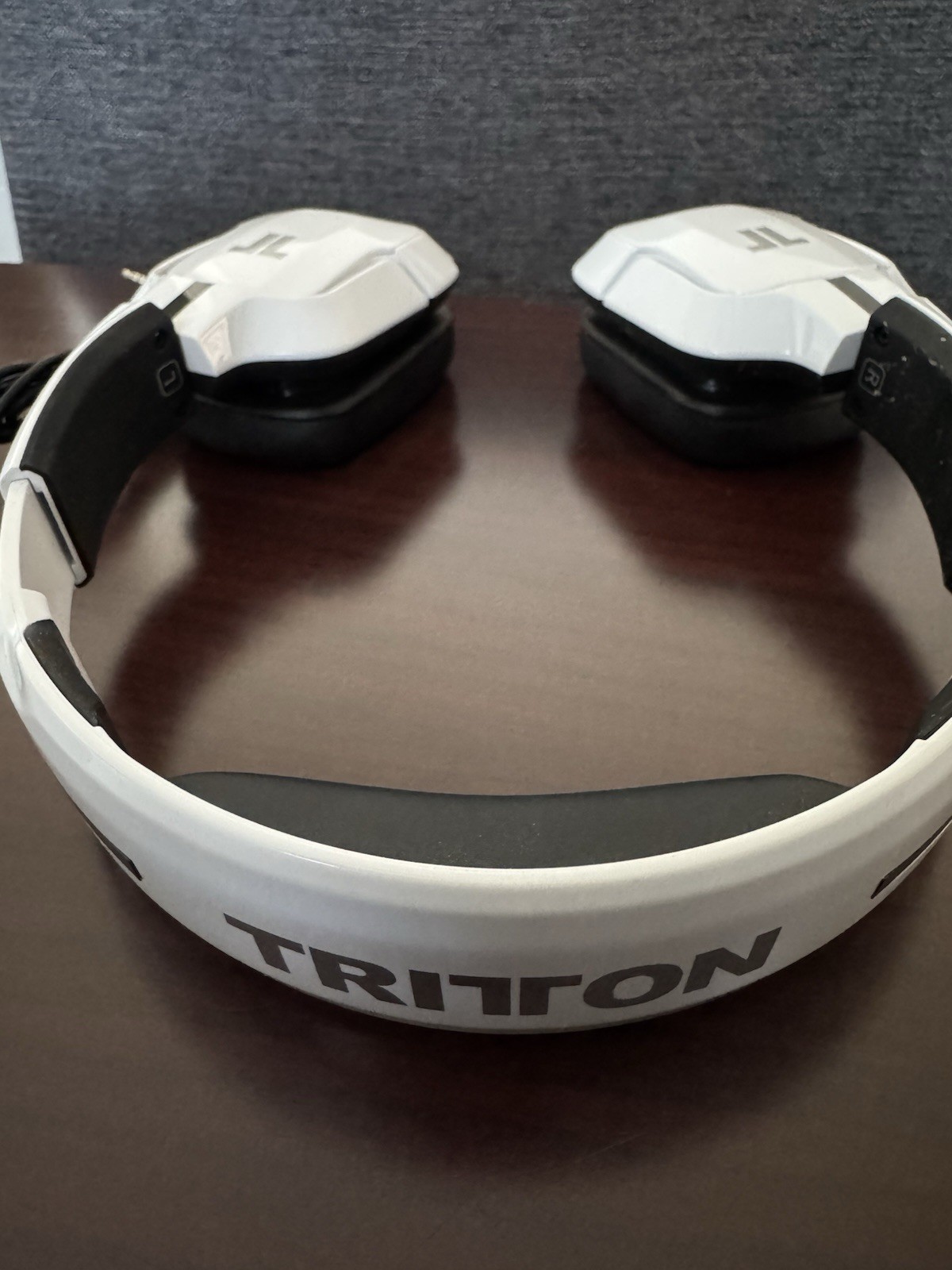 Tritton Kunai White Black Over-Ear Gaming Headset 3.5mm Jack DoubleNo Microphone