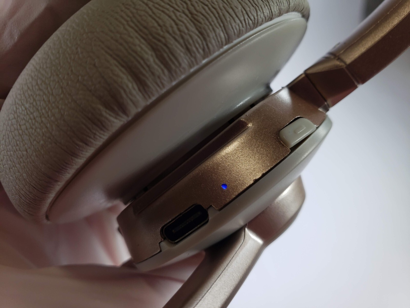 Wireless Headset, Bluetooth Headphones with Microphone Noise Canceling & Mute