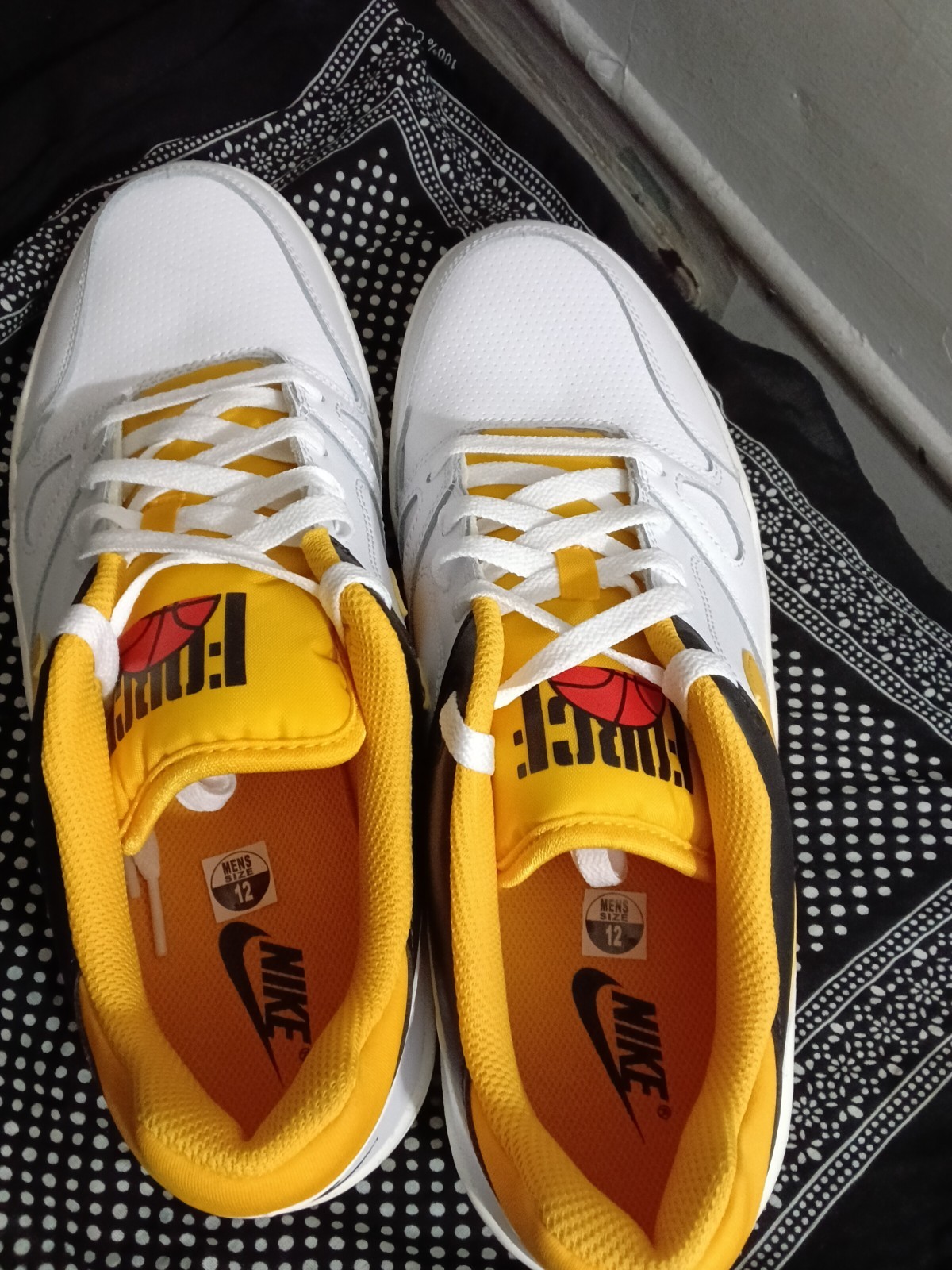Nike Full Force Low White University Gold Size 12