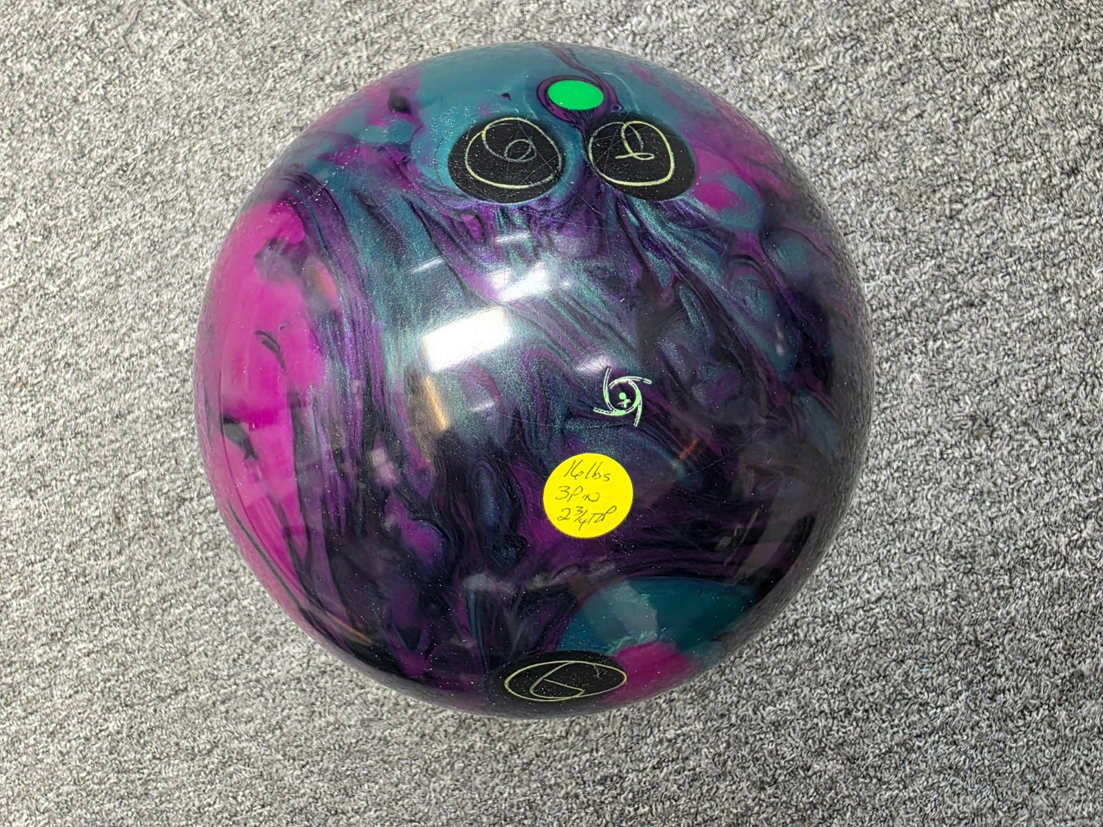 16 lbs USED Storm PHAZE III bowling ball