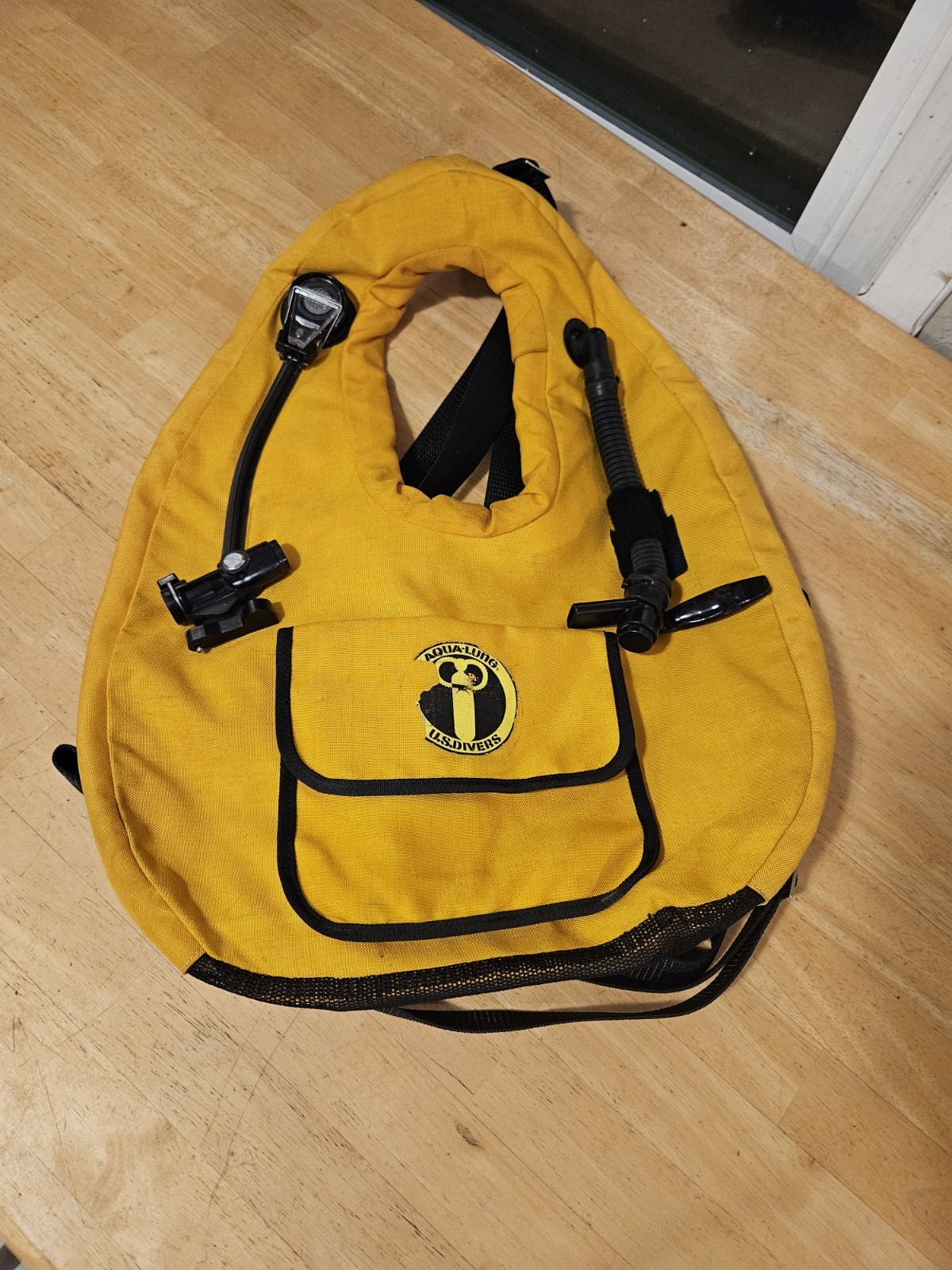 Vintage US Divers Yellow Horse Collar BCD Vest Collector's Piece Not For Use