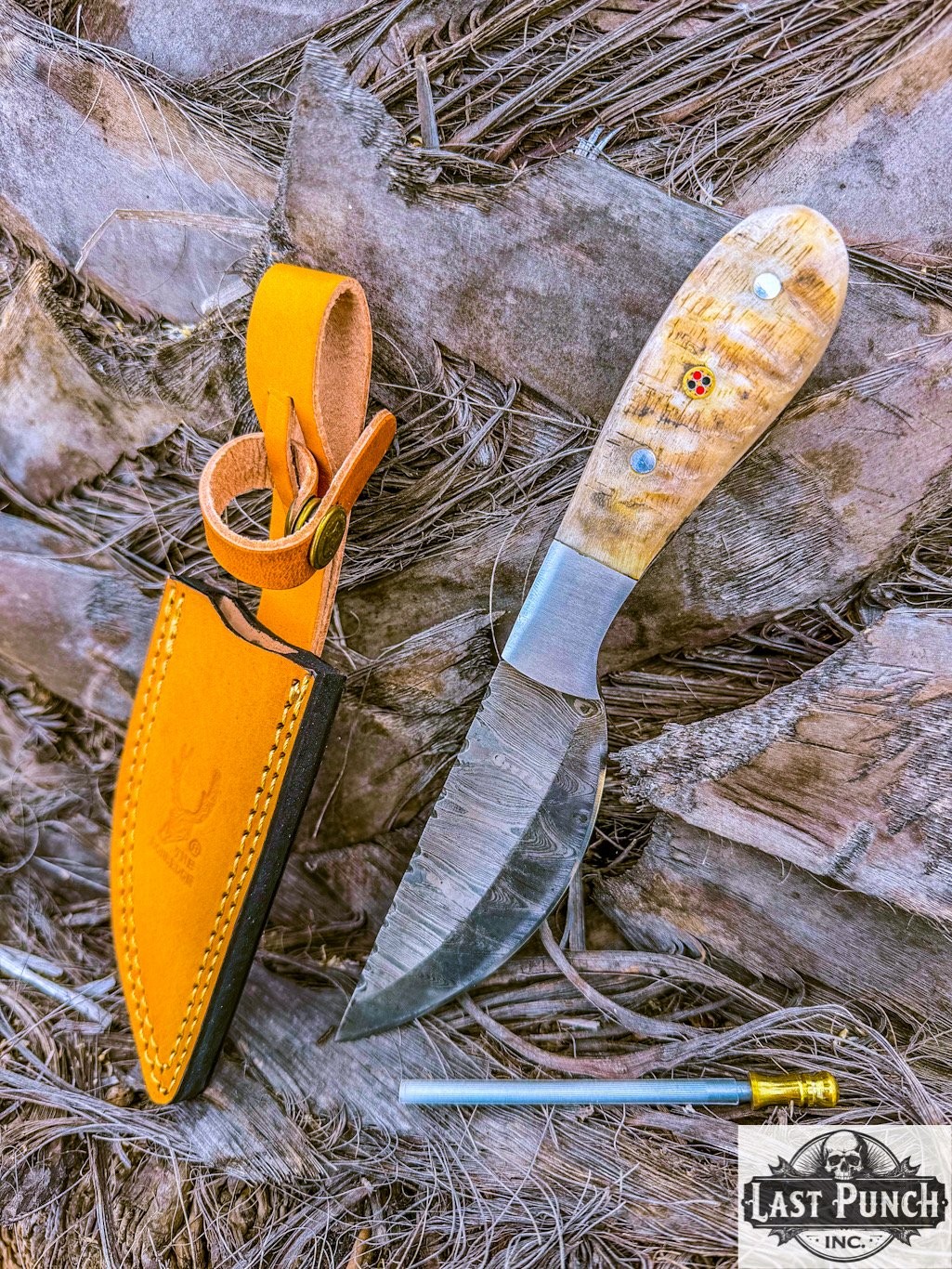 9" Damascus Hunting Knife Ram Handle Steel Bolster w/ Leather Sheath