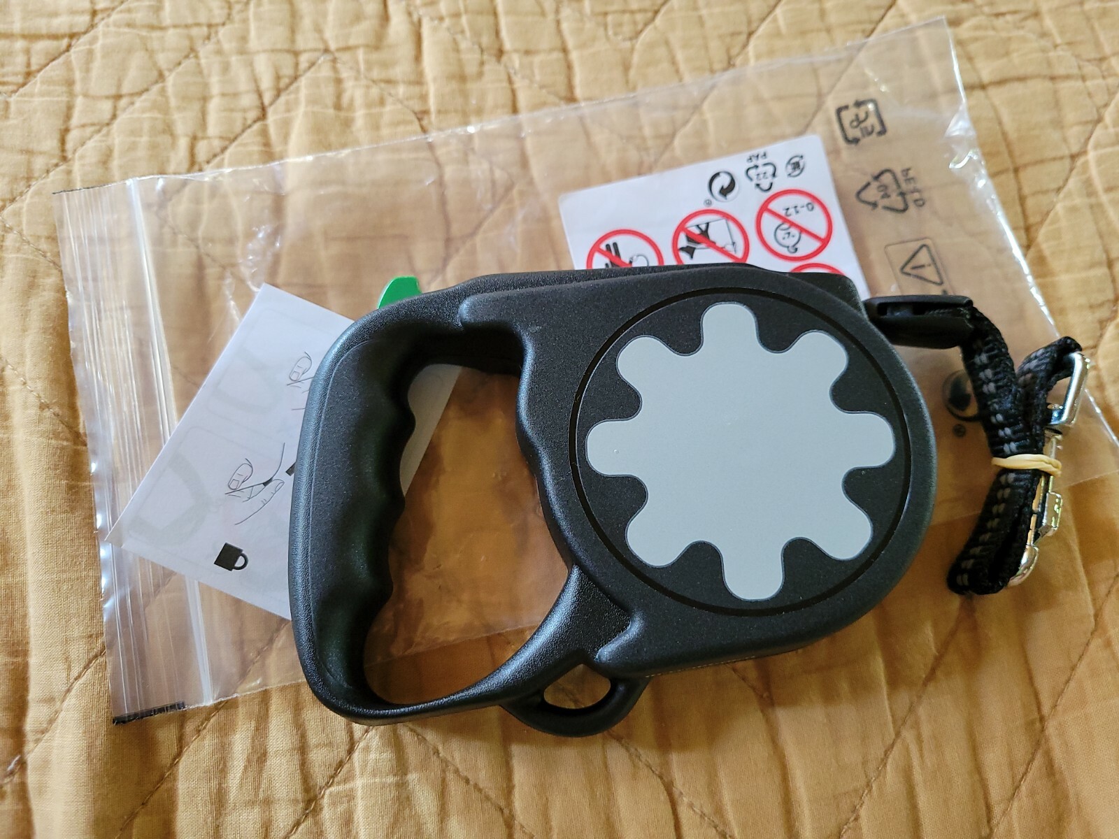 IKEA LURVIG LEASH Quality Retractable Dog Leash Black 55 lb Limit FREE SHIPPING