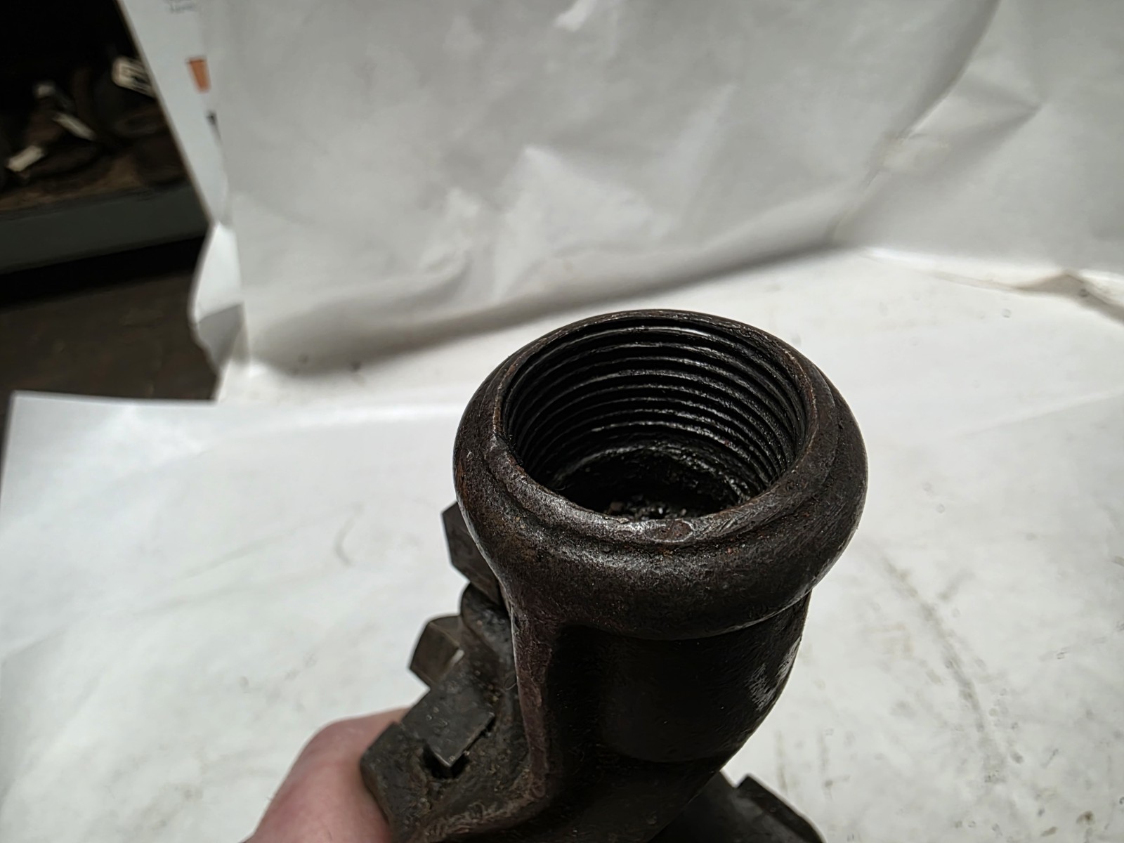 Vintage Armstrong No. 2 Adjustable Pipe Threader with 3/4" Dies