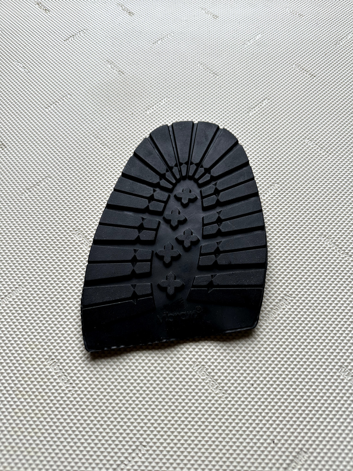 Vibram MORTARA Rubber Tank Half Sole Art.2333 MIS. 41/42 BLACK