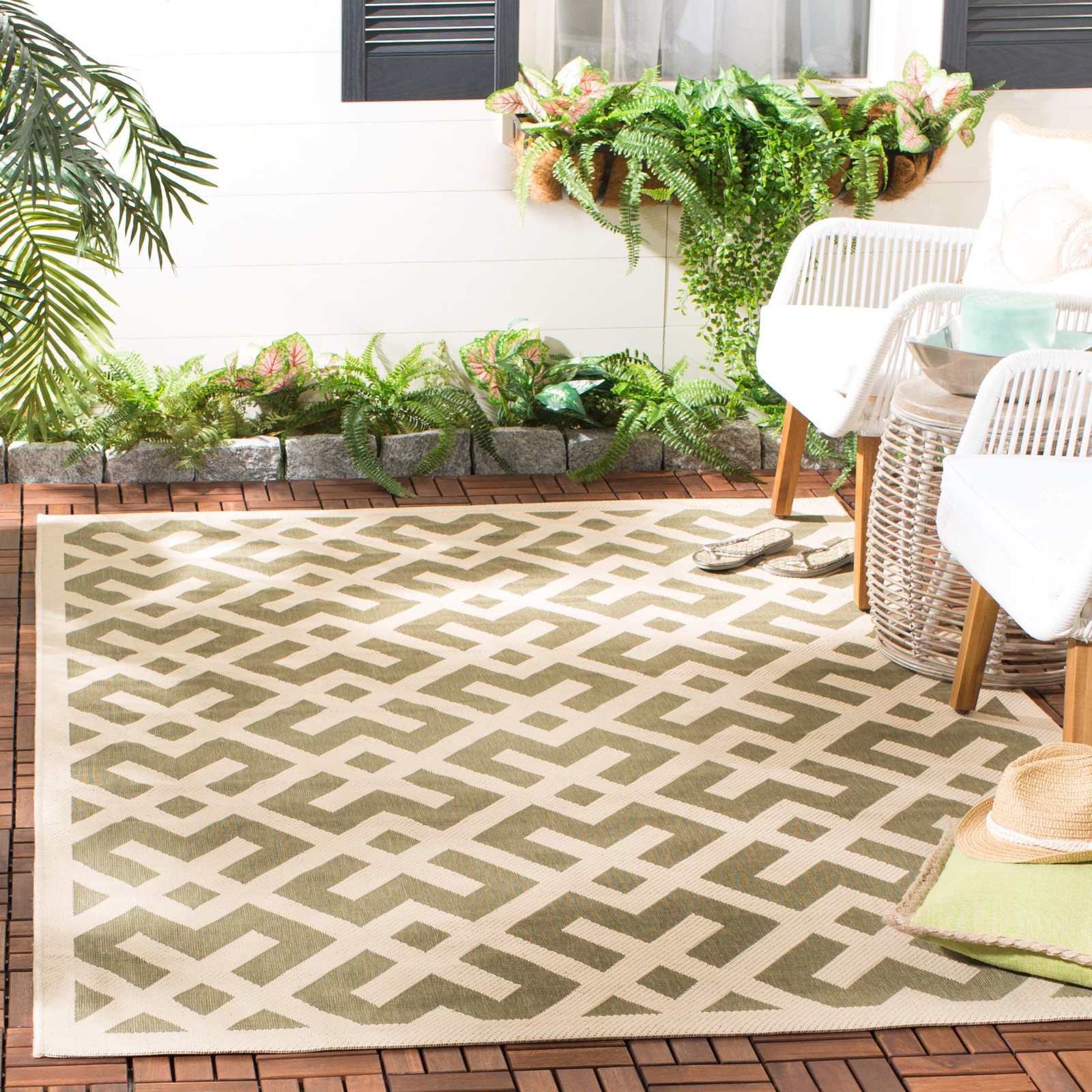 Washable Rug Outdoor Courtyard Collection - 2'7" x 5', Green & Bone, Non-Shed...