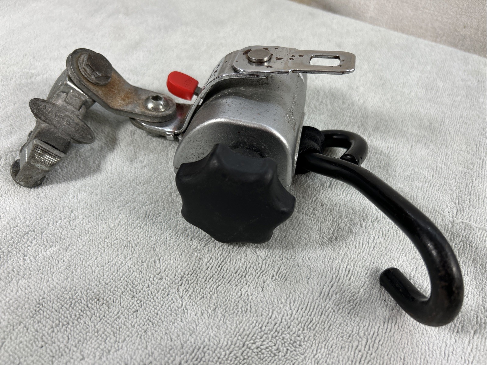 AMF Bruns PROTEKTOR Wheelchair Retractor Restraint Silver Series (6042)
